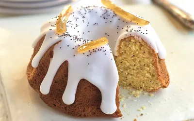 Satin Creme Cake
