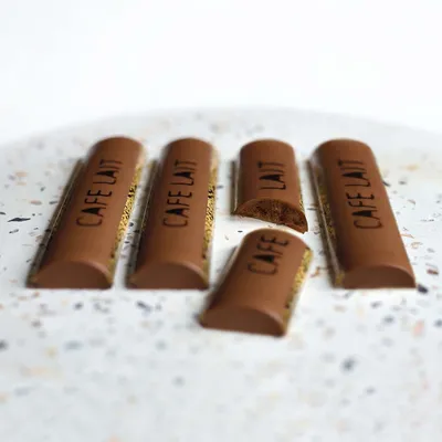 Coffee Milk Bombón