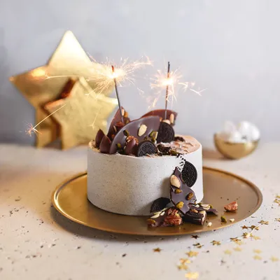 Oreo Happy New Year Cake